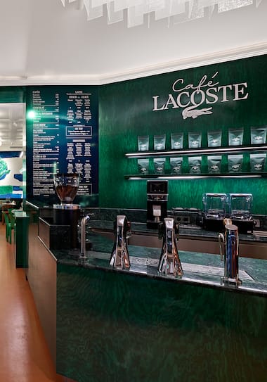 cafe-lacoste