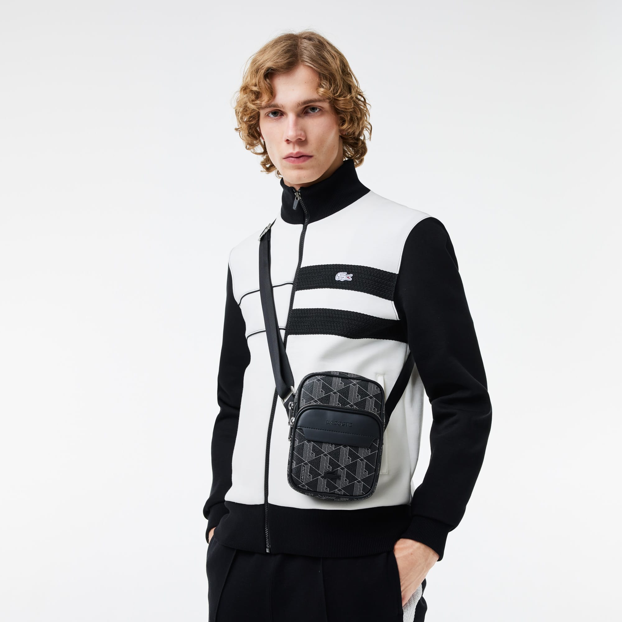 ★LACOSTE★Nomogramme vertical cross bag★ショルダーバッグ Lacoste Men's Vertical Cross Body Bag | SportsDirect.com USA