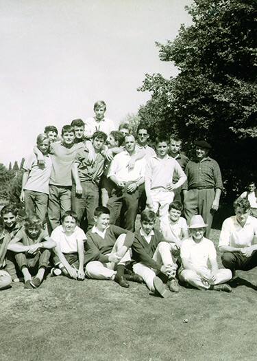 Junior players in Chantaco Lacoste golf course