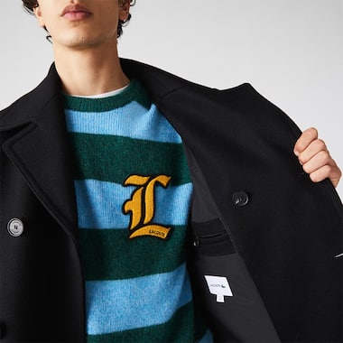 Chaquet&oacute;n negro con multiples bolsillos