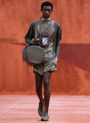 Look-32