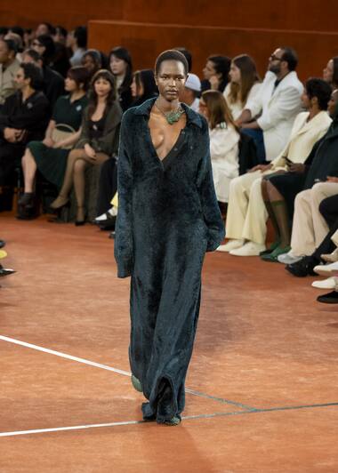 Défilé FW25 : le dîner, inspiration du show