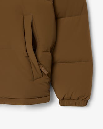 Wasserabweisende Daunenjacke mit Kapuze