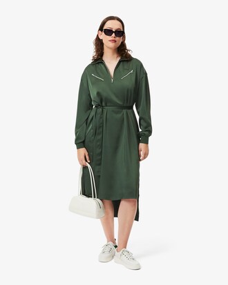 Kleid mit Gürtel und langen Ärmeln