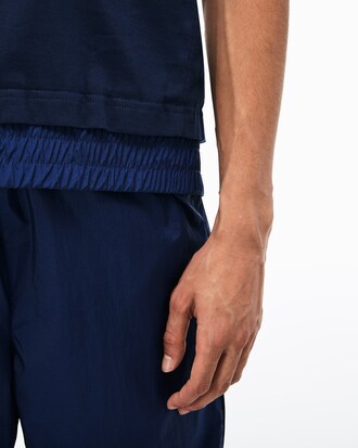 Herren Baumwoll-T-Shirt mit elastischen Eins&auml;tzen LACOSTE L!VE