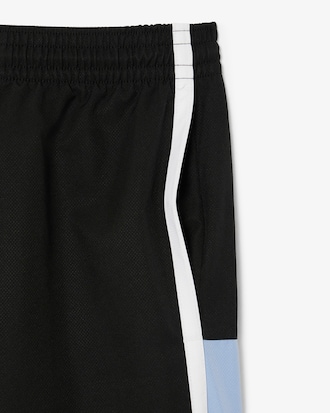 Leichte Tennisshorts mit Colorblock-Streifen