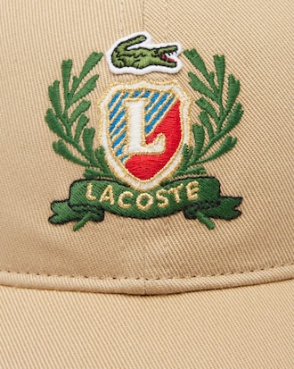 Verstellbare Kappe mit Stickerei aus Twill