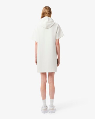 Kleid aus Piqu&eacute; mit Kapuze