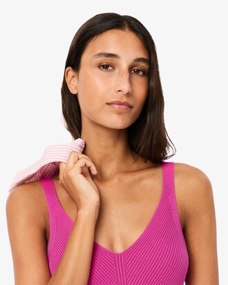 Langes, nahtloses Rippstrickkleid