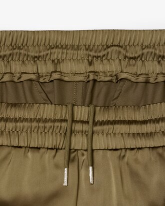 Übergroße Jogginghose aus Satin