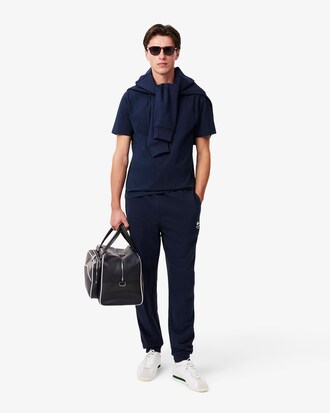 Trainingshose mit zulaufenden Beinen