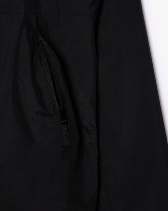Leichte, wasserabweisende Jacke mit Kapuze