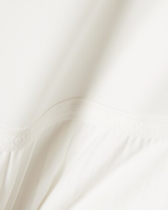 Langes, &auml;rmelloses Faltenkleid