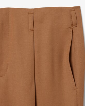 Taillierte Hose aus Wolle mit weitem Schnitt