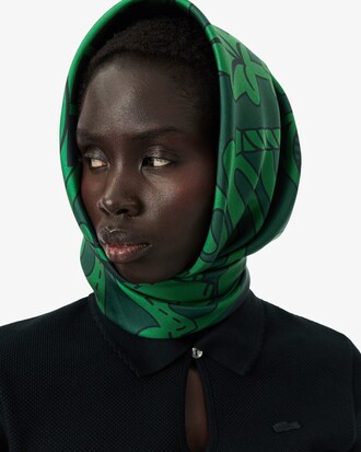 Bedrucktes, quadratisches Seidentuch Runway