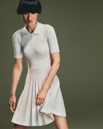 Faltenkleid mit Polokragen