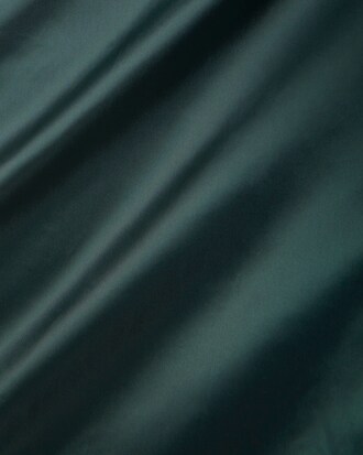 Lange, schimmernde Puffer-Jacke Runway