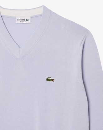 Einfarbiger Pullover aus Baumwolle mit V-Ausschnitt