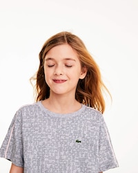 Ausgestelltes Mädchen T-Shirt mit Aufdruck