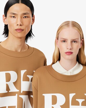 T-Shirt Runway aus grafischer Seide