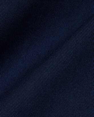 Weite Chinohose aus Stretch-Gabardine