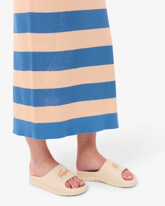 Women's Serve Slides 2.0