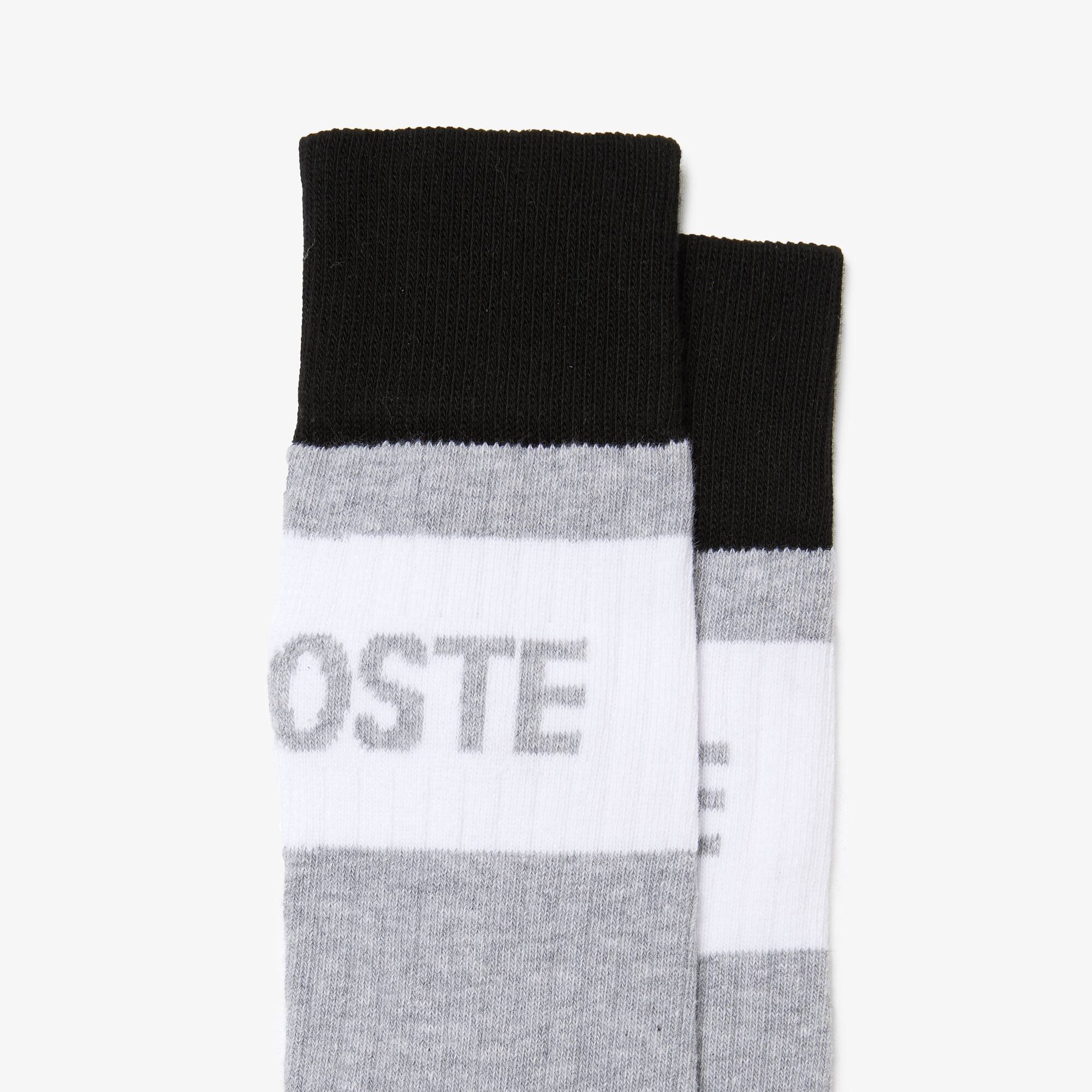 socks free delivery