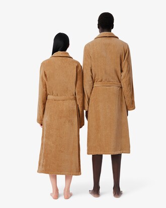 L René Bathrobe