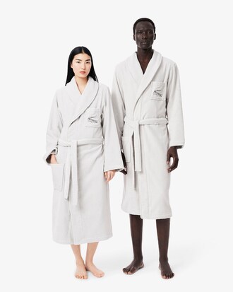 L René Bathrobe