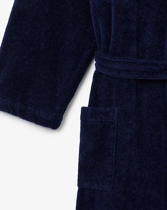 L René Bathrobe