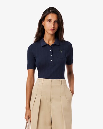 Polo de pointelle de corte ajustado L.12.D con detalles de marca