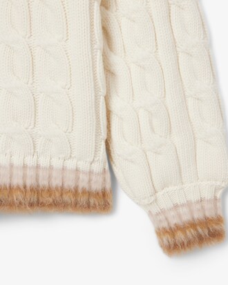 Jersey de punto de lana con motivo de ochos y cuello polo Runway