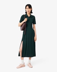Vestido plisado con cuello polo de punto jersey vaporoso