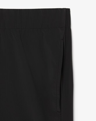 Pantalón corto deportivo elástico y ligero Ultra Dry