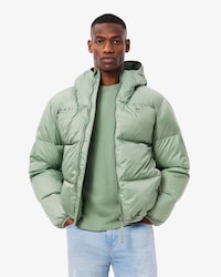 Chaqueta acolchada corta con capucha hidr&oacute;fuga