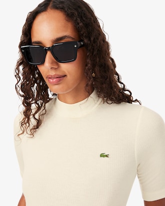 Camiseta de cuello alto en tejido de canal&eacute; de lana de corte ajustado