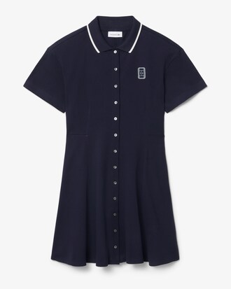 Vestido de petit piqu&eacute; de vuelo con insignia