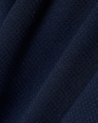 Pantal&oacute;n corto deportivo de tafet&aacute;n diamantado
