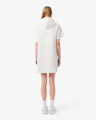 Vestido de piqu&eacute; con capucha
