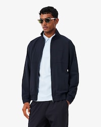 Chaqueta de ch&aacute;ndal urbana el&aacute;stica