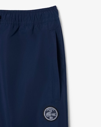 Pantal&oacute;n hidr&oacute;fugo inspirado en los archivos
