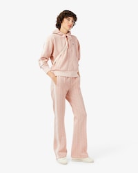 Pantal&oacute;n de ch&aacute;ndal acampanado con monograma