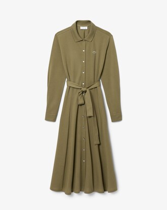 Vestido de petit piqu&eacute; con cintur&oacute;n y cuello polo