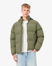 Chaqueta acolchada con capucha hidr&oacute;fuga