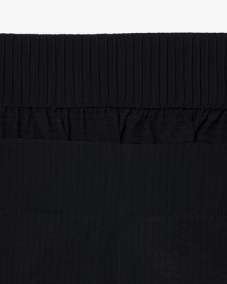 Pantal&oacute;n corto de corte holgado hidr&oacute;fugo