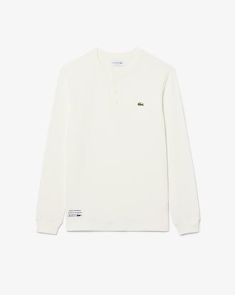Camiseta con botones de punto gofrado