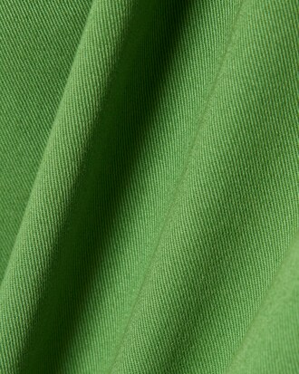 Pantal&oacute;n chino de corte ajustado de sarga el&aacute;stica