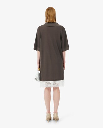 Vestido con cuello polo de piqu&eacute; de seda Runway