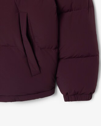 Chaqueta acolchada con capucha hidr&oacute;fuga