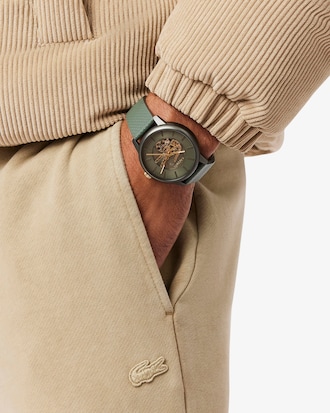 Reloj automático con correa de cuero Lacoste.12.12